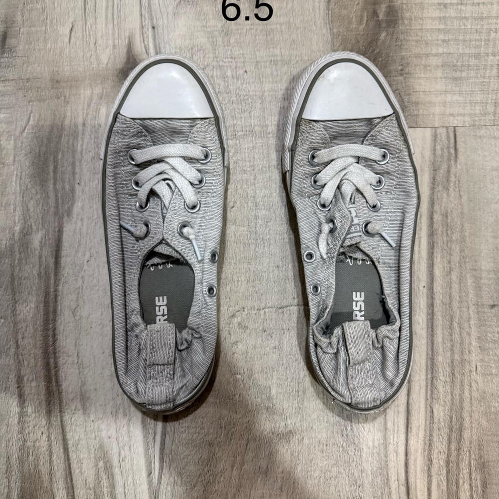 Converse Low Top Sneakers - Light Gray and White